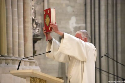 1700 ème anniversaire Concile de Nicée   DG   022