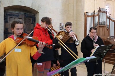 Ecole de Prière  Avril 2023   031