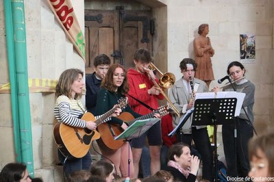 Ecole de Prière  Avril 2023   077