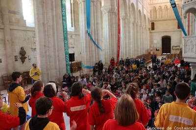 Ecole de Prière 2022   037