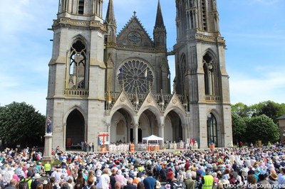 Pèlerinage julaire Normand   Pontmain   01.05.2025   007