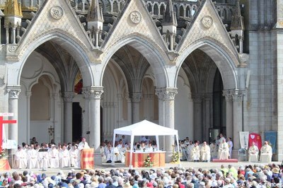 Pèlerinage julaire Normand   Pontmain   01.05.2025   017