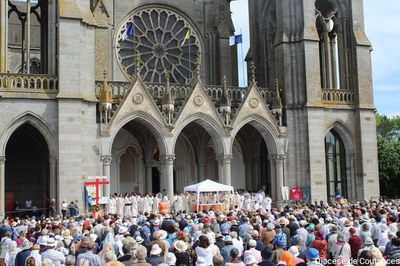 Pèlerinage julaire Normand   Pontmain   01.05.2025   026