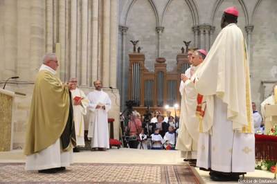 Ordination épiscopale Mgr Cador   16.10.2023    045