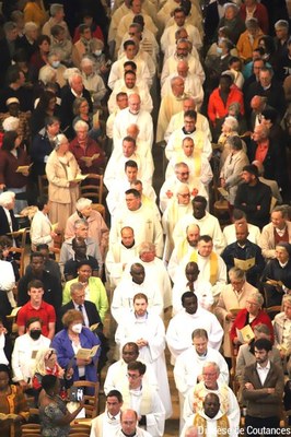Ordination et consécration du diocèse   003