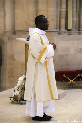 Ordination et consécration du diocèse   015