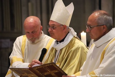 Ordination et consécration du diocèse   017