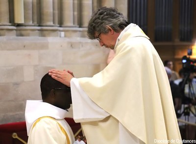 Ordination et consécration du diocèse   026