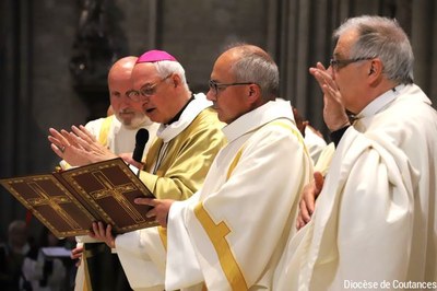 Ordination et consécration du diocèse   029