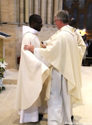 Ordination et consécration du diocèse   031