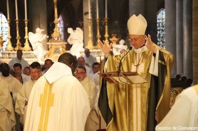 Ordination et consécration du diocèse   059