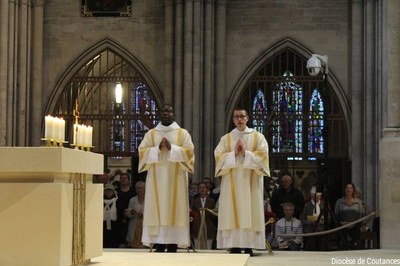 Ordination et consécration du diocèse   073