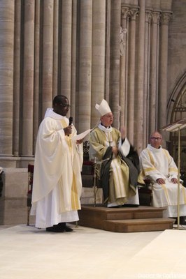 Ordination et consécration du diocèse   100
