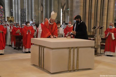 Bénédicrion nouvel autel   007