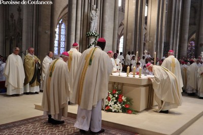 Messe d'ordination épiscopale de Mgr Grégoire Cador - 12.jpg