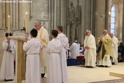 Messe d'ordination épiscopale de Mgr Grégoire Cador - 31.jpg