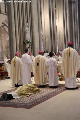 Messe d'ordination épiscopale de Mgr Grégoire Cador - 42.jpg