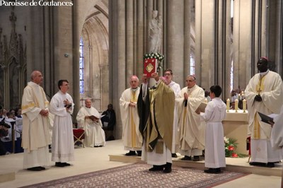 Messe d'ordination épiscopale de Mgr Grégoire Cador - 54.jpg