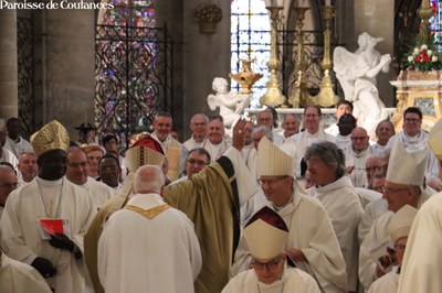 Messe d'ordination épiscopale de Mgr Grégoire Cador - 67.jpg