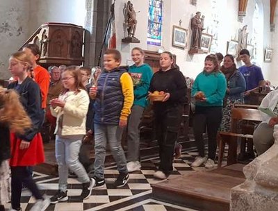  copie 0 20230924 Célébration Procession (3)