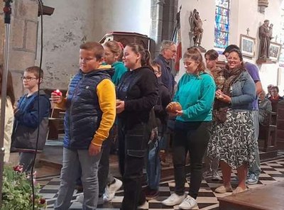  copie 0 20230924 Célébration Procession (5)