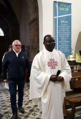 20240929 Accueil Pere Alain Montmartin Messe (2)