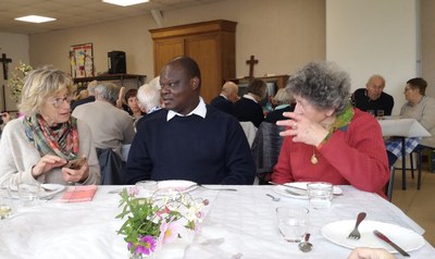 20240929 Accueil Pere Alain Montmartin Repas (2)