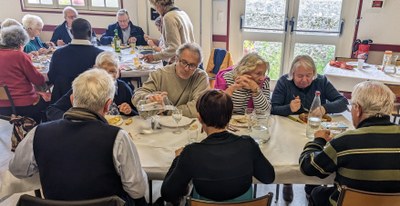 20240929 Accueil Pere Alain Montmartin Repas (20)